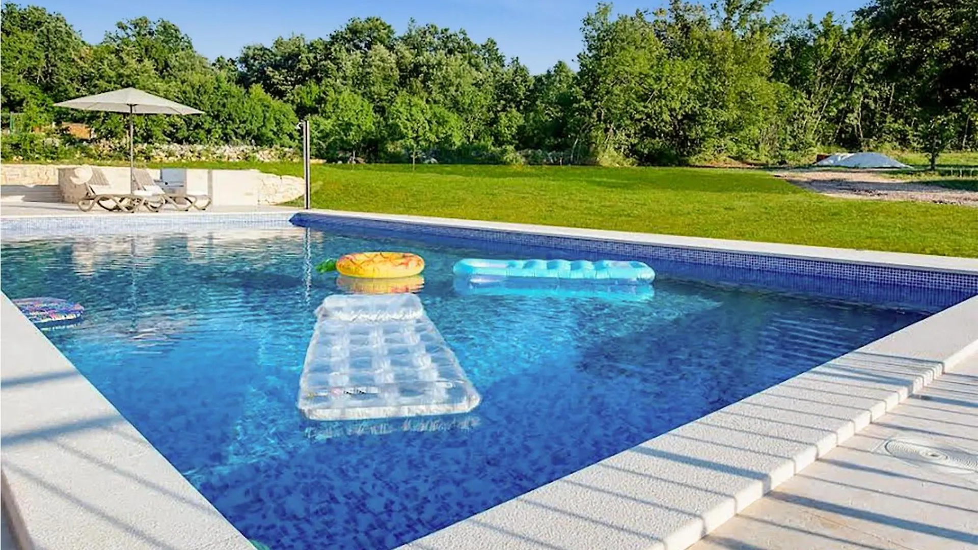 別荘 Pet Friendly Home In Krsan With Sauna